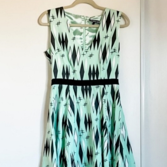 Sourpuss diner swing dress in mint green - Picture 1 of 4